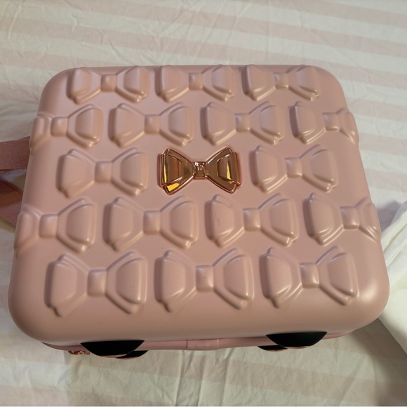 Ted Baker London Bags Ted Baker Travel Makeup Case Poshmark